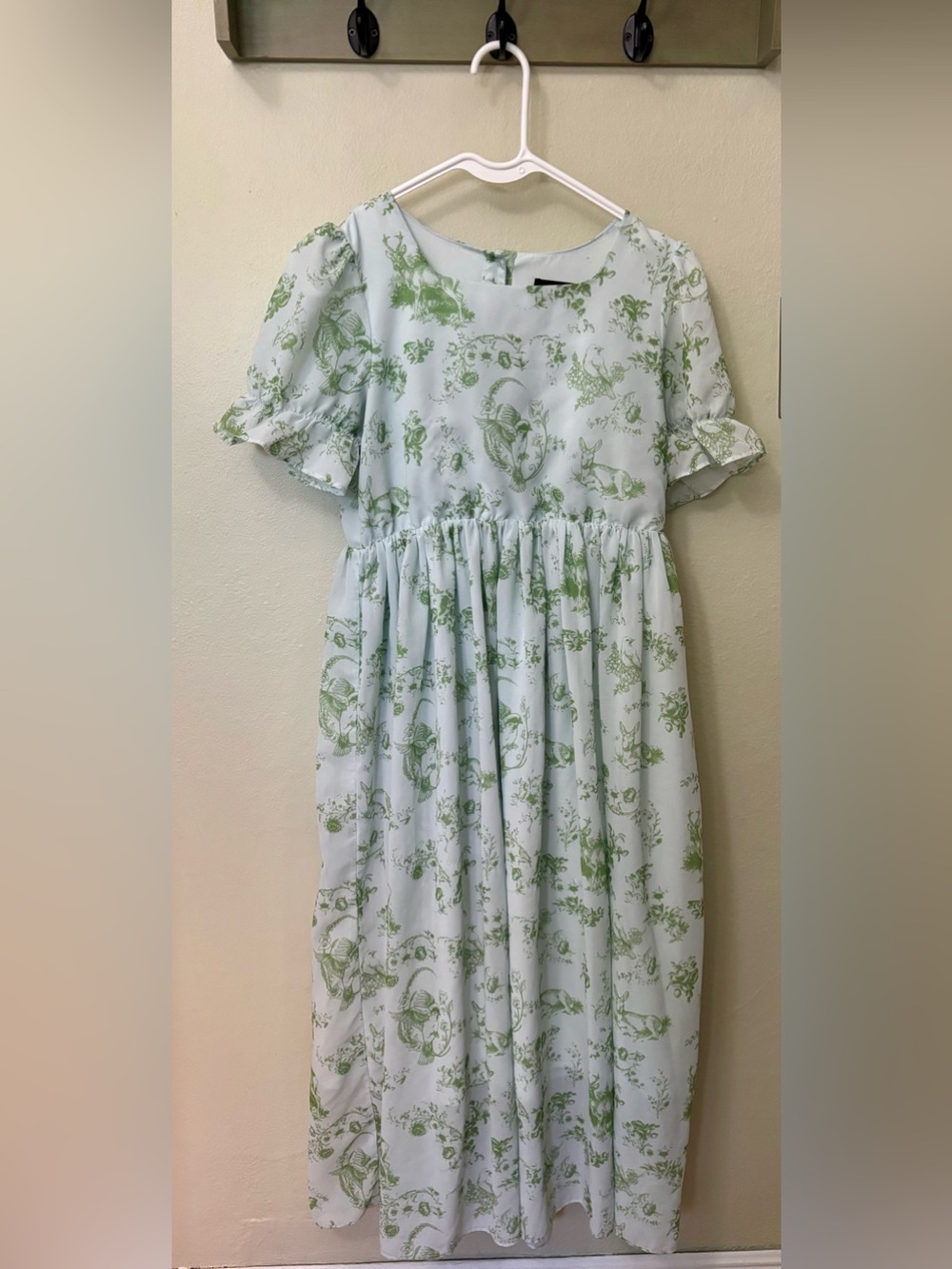 Scarlett Darkness Flora and Fauna Print Midi Dress